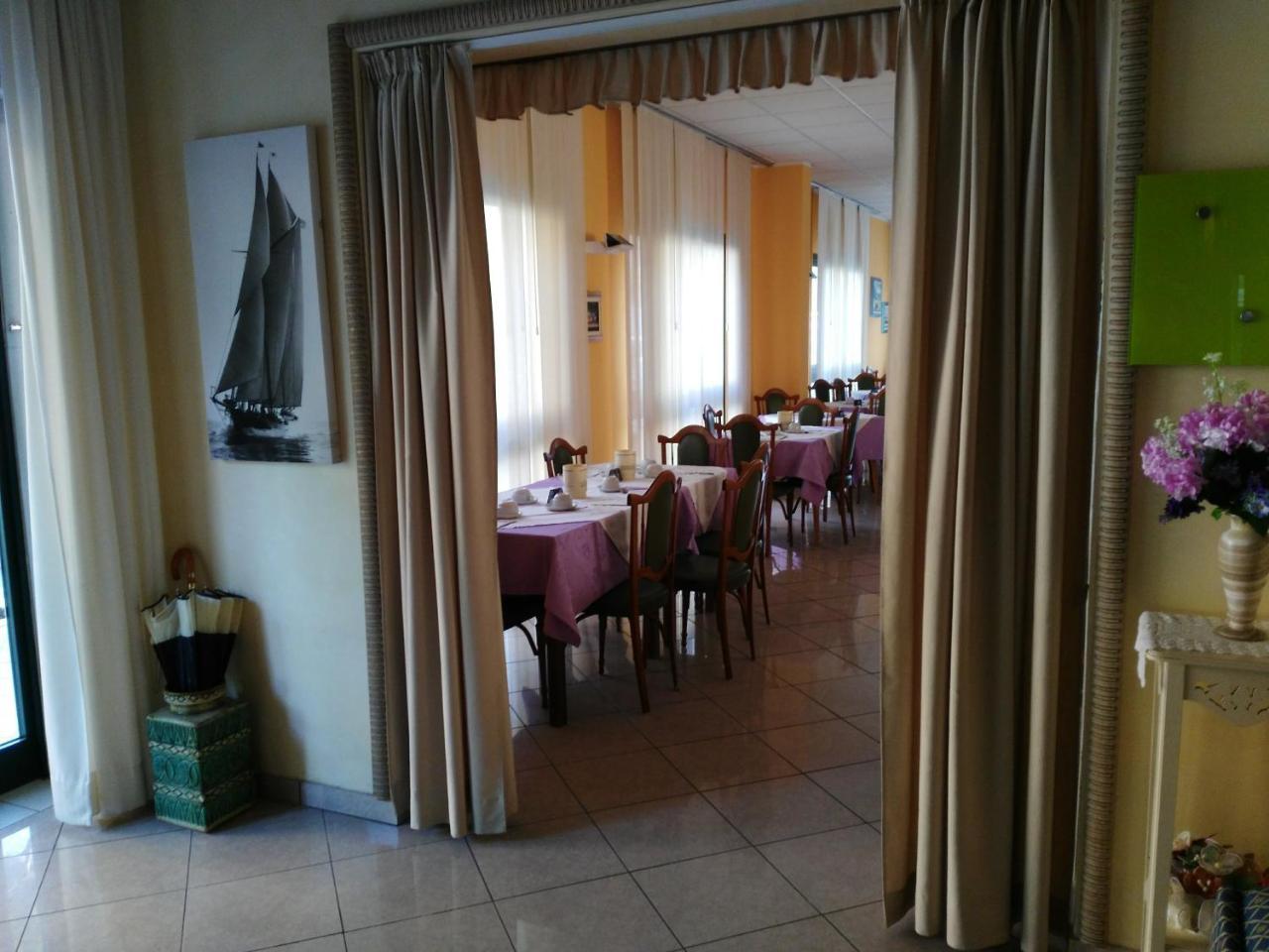 Hotel Marittimo Rimini Exterior photo