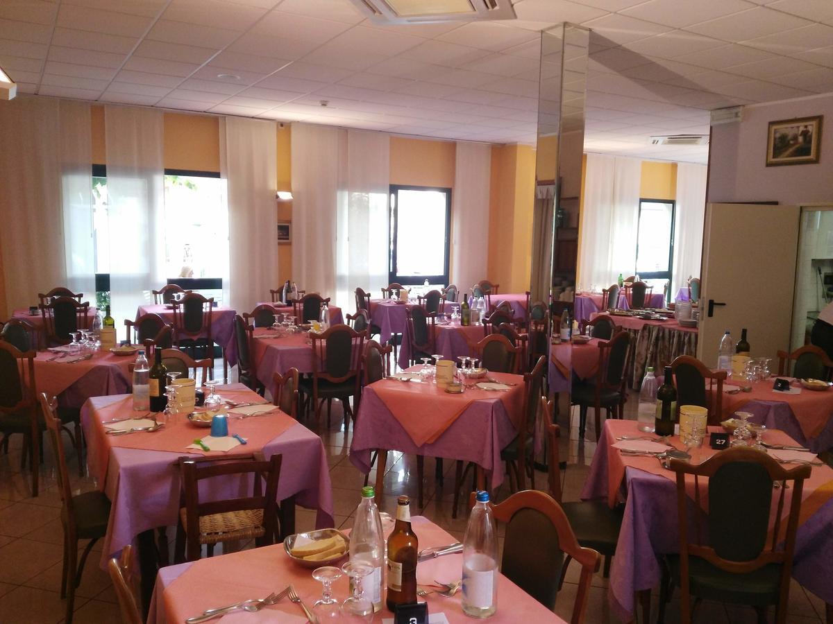 Hotel Marittimo Rimini Exterior photo